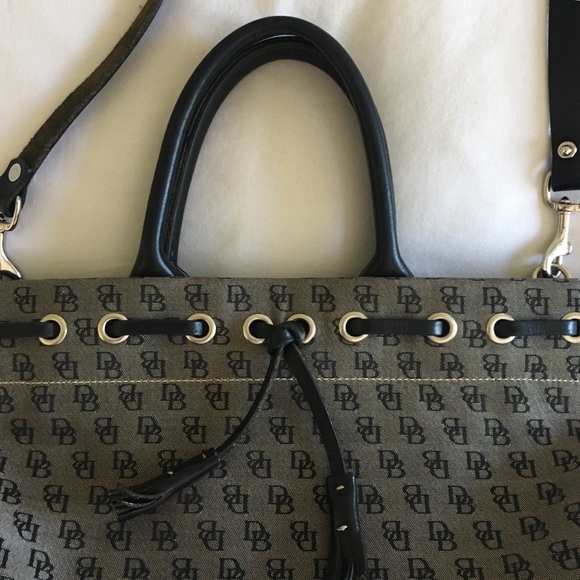 Dooney & Bourke INC, gray purse - Picture 2 of 6